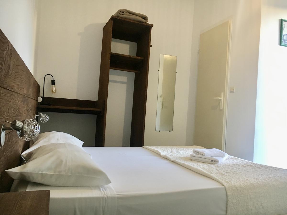 Hotel Le Centre Ле-Булу Екстер'єр фото