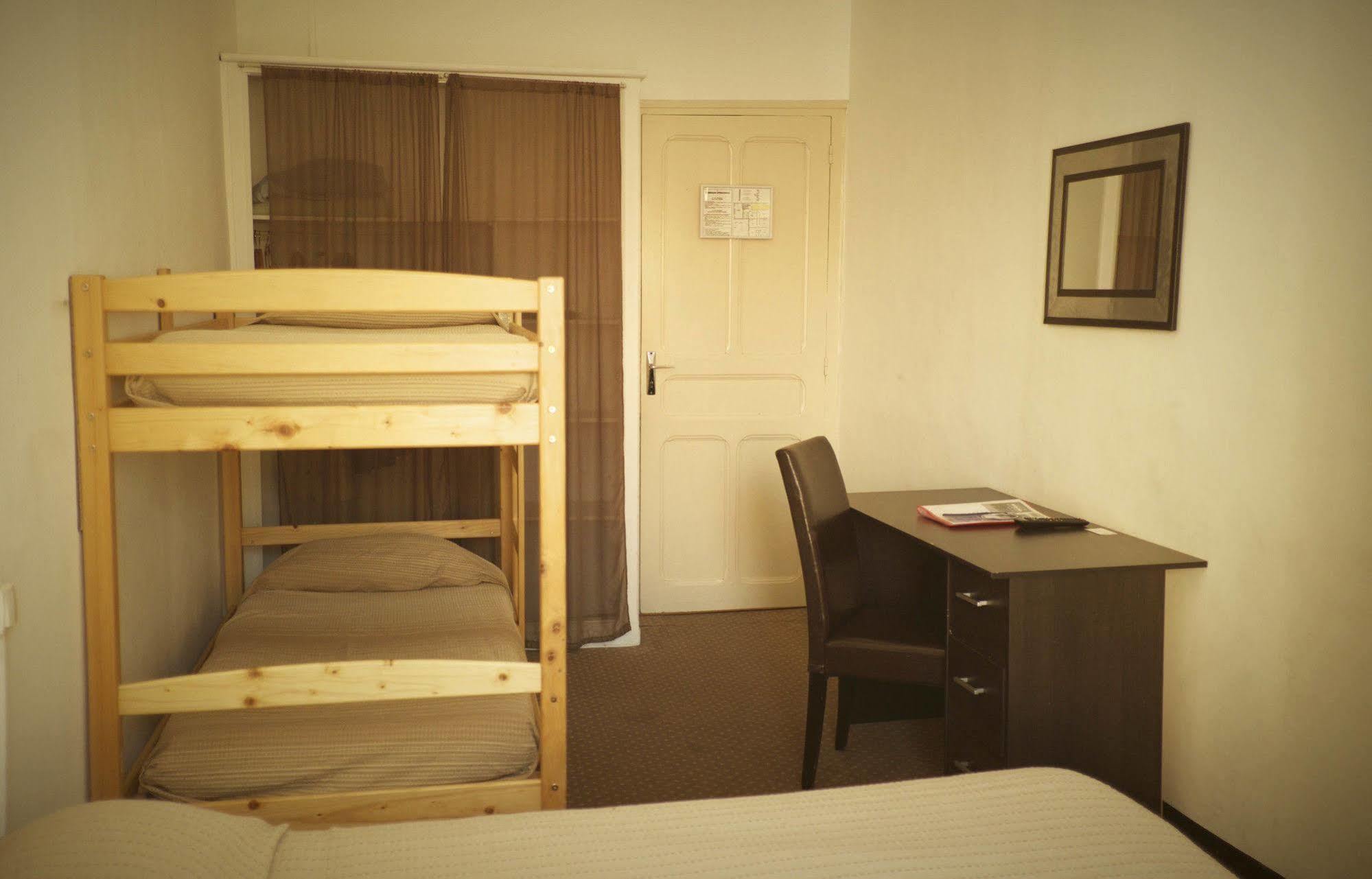 Hotel Le Centre Ле-Булу Екстер'єр фото